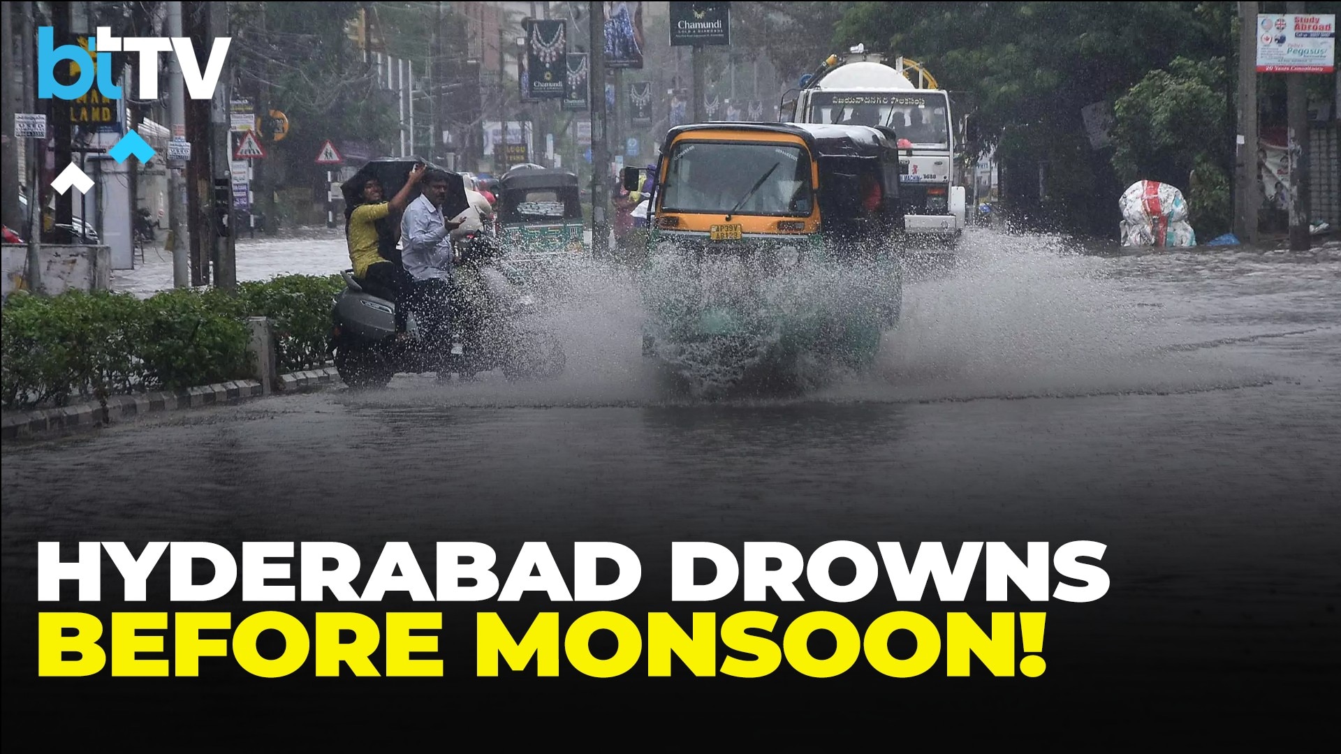 Hyderabad Flooded Before Monsoon: Heavy Rains Trigger Traffic Chaos, Waterlogging & Deaths