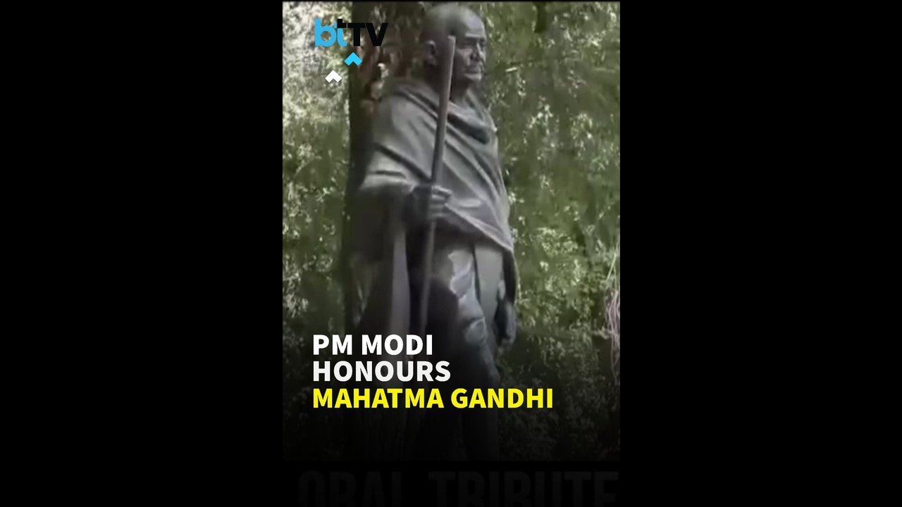 PM Modi Pays Floral Tribute At Mahatma Gandhi Memo