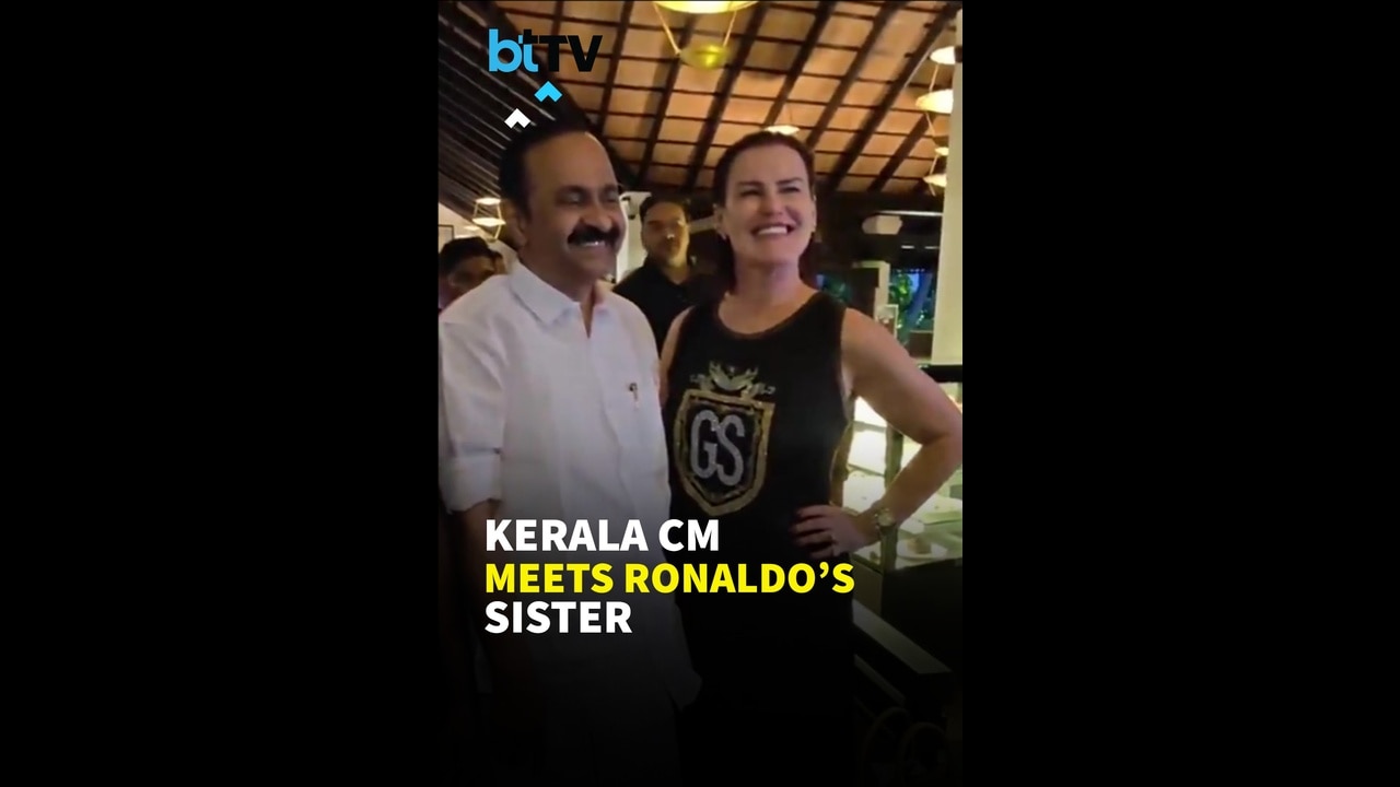 Ronaldo&rsquo;s Sister Meets Kerala CM, Takes Mala