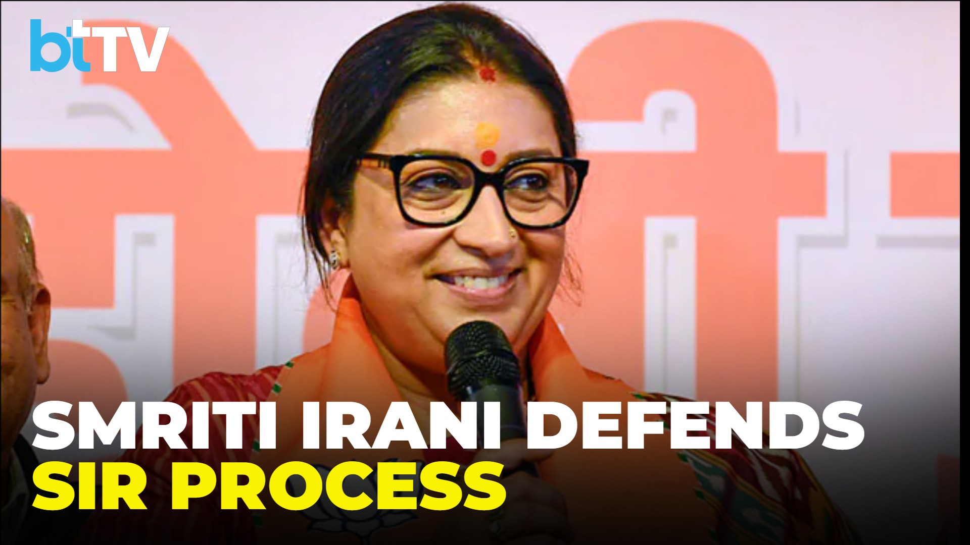 &ldquo;Should Dead People Be on Voter Rolls?&rdquo;: Smriti Irani Challenges Opposition on SIR