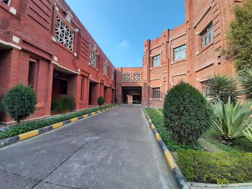 Indian Institute of Management (IIM) Lucknow