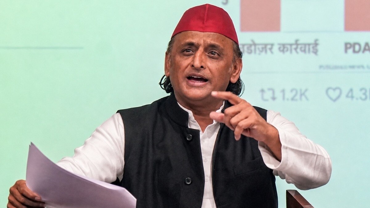 Akhilesh Launches Movement Against Paper Leaks
