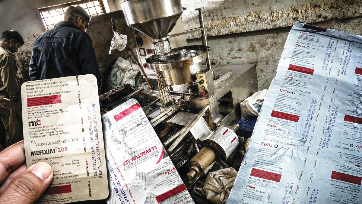 Fake Medicine Manufacturing Unit Busted in Dehradun; Illegal Cigarette Factory Raided in Bihar