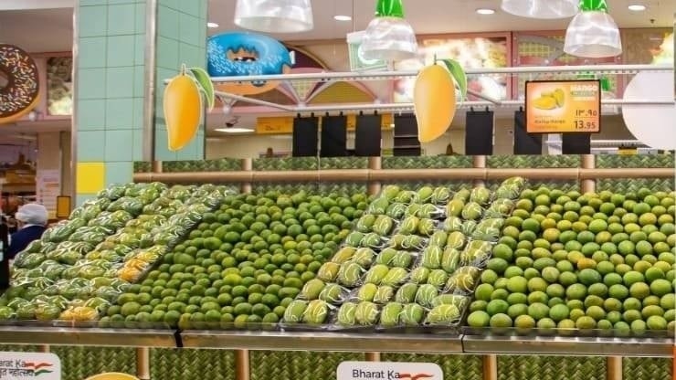 UP Mangoes Make a Splash in Dubai: First Commercial Sea Route Shipment of Dasheri and Langra Mangoes Successful