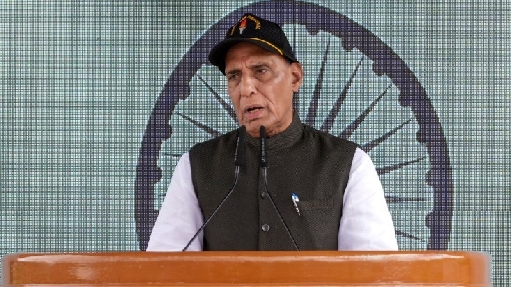 Talks with Pakistan Will Only Be on PoK: Defence Minister Rajnath Singh at Kargil War Memorial