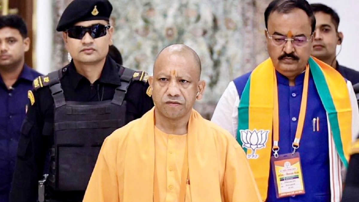 No Teacher's Job Will Be Lost: Yogi Government's Major Decision in Supreme Court on 69,000 Assistant Teacher Recruitment