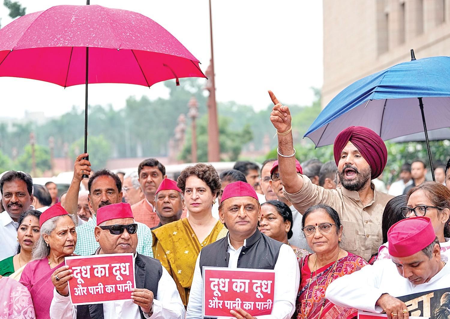 Parliamentary Showdown Expected Over FCRA Amendment Bill and Ayodhya Temple Offering Allegations - A high-voltage political clash is anticipated in Parliament as the government moves to refer the FCRA Amendment Bill to a Joint Parliamentary Committee, amid widespread opposition protests, church rallies in Mizoram, and demands to discuss Ayodhya temple donations.