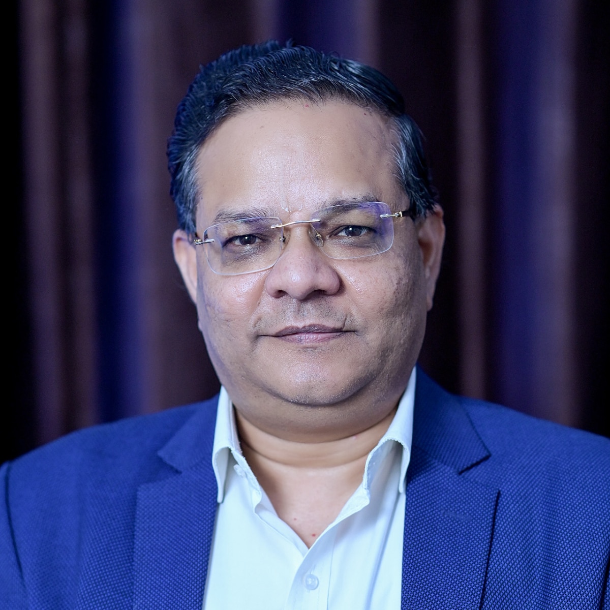 Dr Pawan Jaiswal
