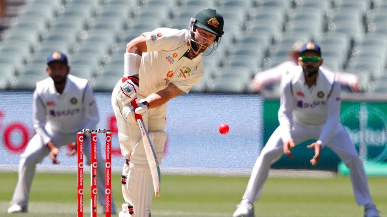 দেখুন : ক্যামেরন গ্রিনকে অবিশ্বাস্য ক্যাচে আউট করে অভিনব সেলিব্রেশন করলেন বিরাট কোহলি 2 India (IND) vs Australia (AUS) Live Score Pink Ball Test Day 2: Jasprit Bumrah strikes, removes Matthew Wade - India Today