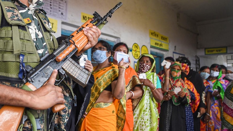 Bengal Election Phase 4 Voting LIVE Updates: TMC demands Home Minister's resignation over Sitalkuchi incident - India Today