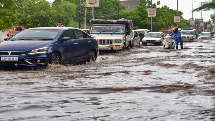 Weather Forecast Today: IMD issues orange alert for four Kerala districts; Karnataka and Tamil Nadu to recieve heavy rains
