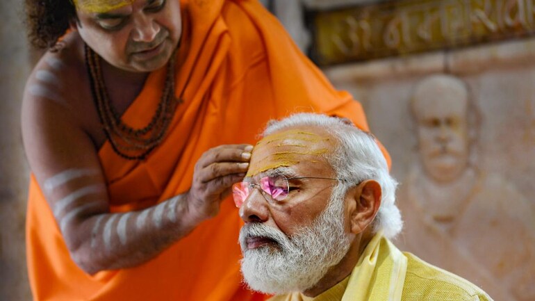 Narendra Modi In Varanasi News LIVE Updates: Prime Minister Narendra Modi at Kashi Vishwanath Dham in Varanasi on Monday. (PTI Photo)