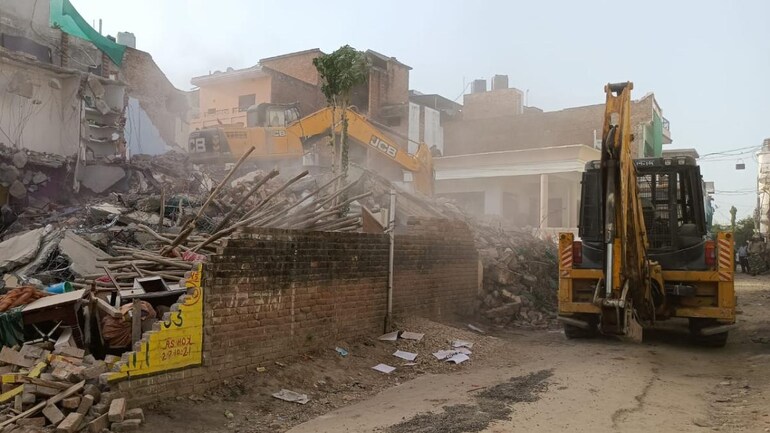 Prophet row protests LIVE Updates: Rioters, stone-pelters understand only bulldozers, bullets: BJP leader - India Today