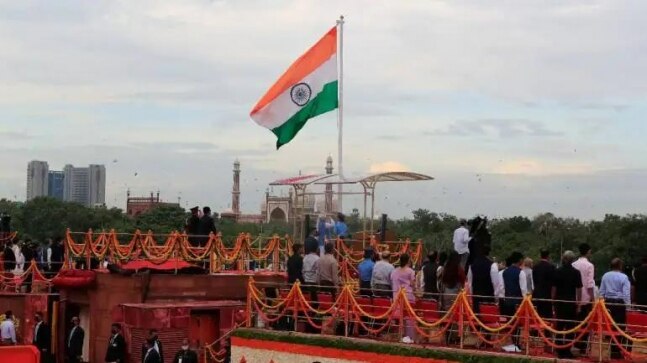 Independence Day Highlights: Beating Retreat ceremony held at Attari-Wagah border; Vladimir Putin hails ties with India - Vimarsana News