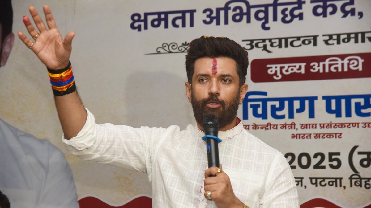Bihar Elections 2025 Live: 'RJD not ready for Muslim Chief Minister', Chirag Paswan's dig at Mahagathbandhan