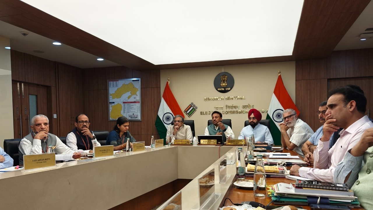 Bihar Election 2025 Live: Key poll body meeting today; Amit Shah, BJP Chief Ministers to campaign