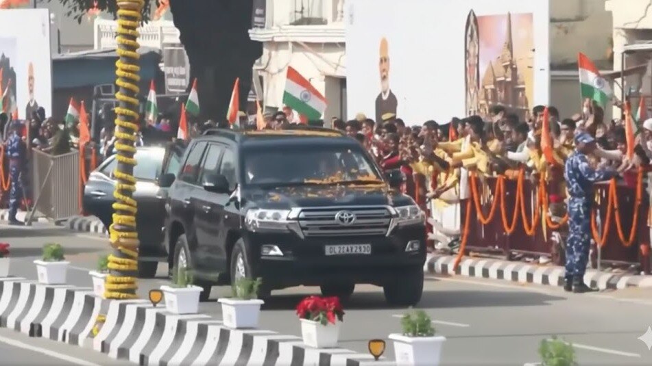 PM Modi Ayodhya Temple Flag Hoisting Live: PM holds roadshow ahead of hoisting sacred saffron flag at Ram Mandir