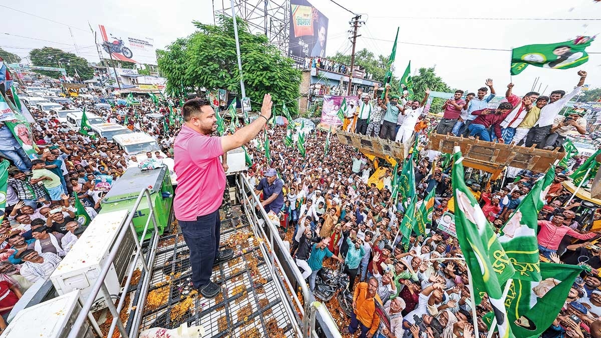 Live: PM, Tejashwi Yadav to hold mega rallies today as poll enters powerplay mode