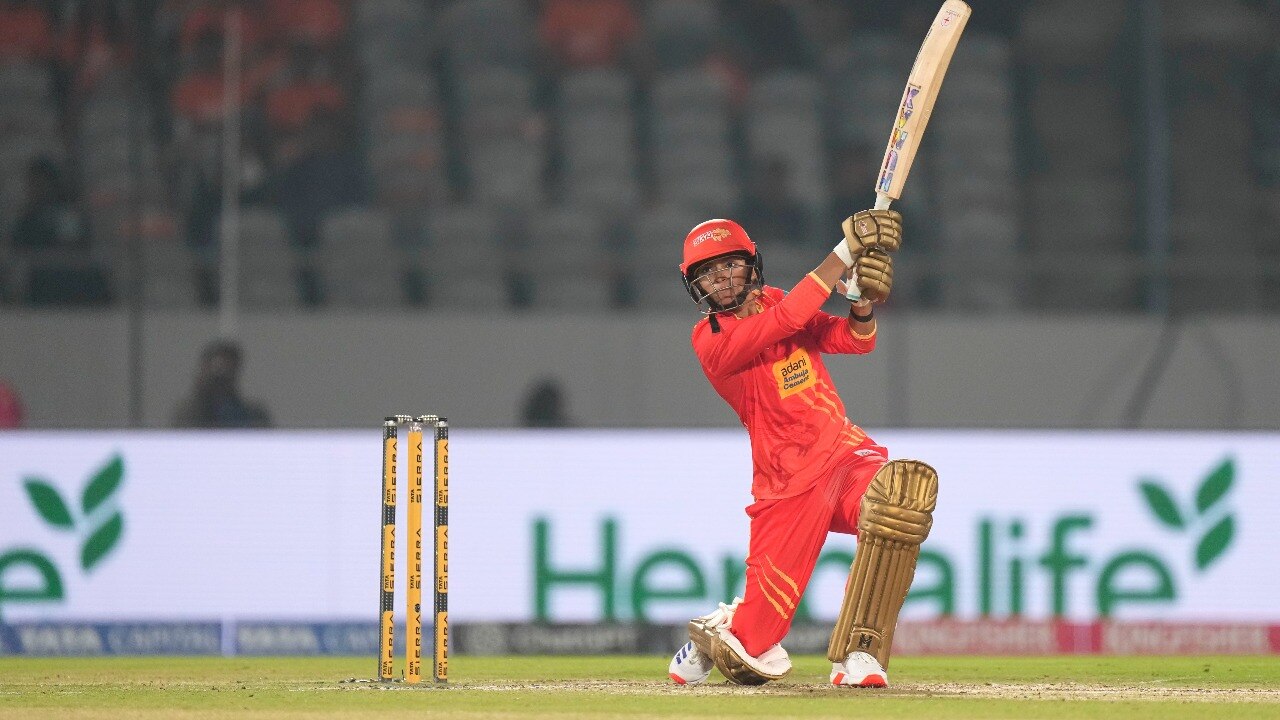 DC vs Gujarat Giants LIVE Score, WPL 2026: Anushka, Mooney accelerate for Giants