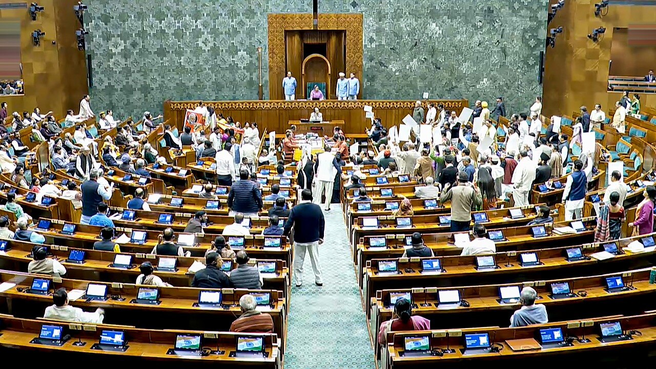 Parliament Budget Session Live: Lok Sabha passes Motion of Thanks, adjourned again till 3 pm