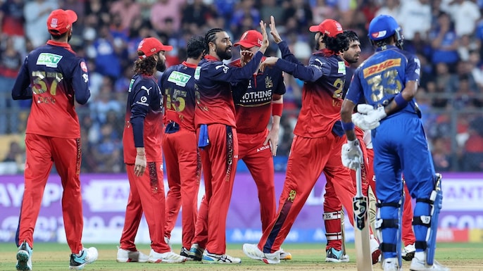 Bengaluru (RCB) vs Mumbai (MI) Live Score