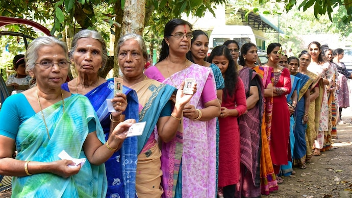 केरल में निकाय चुनाव के दौरान रिकॉर्ड मतदान दर्ज किया गया (Photo: PTI)