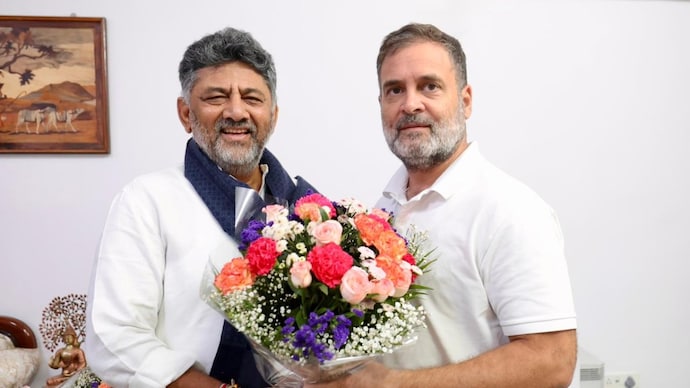 DK Shivakumar with Rahul Gandhi.