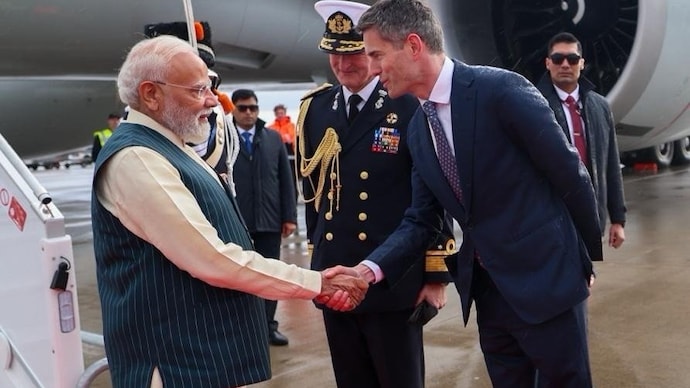 PM Modi reaches Netherlands after concluding UAE visit