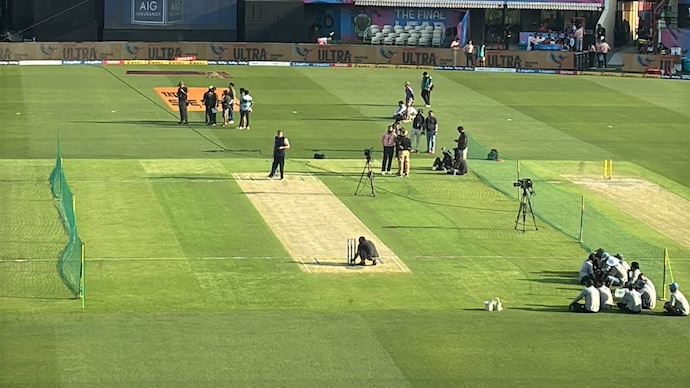 RCB vs GT Live