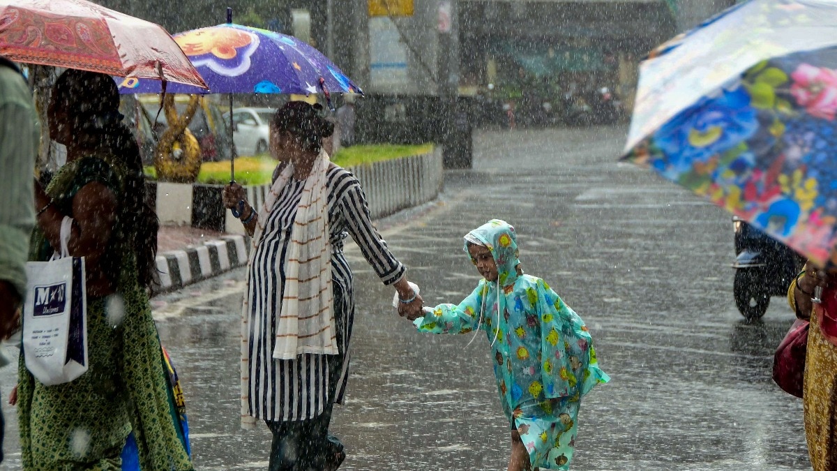 Mumbai Rain Live: Orange alert issued as heavy rain batters city, Andheri subway closed