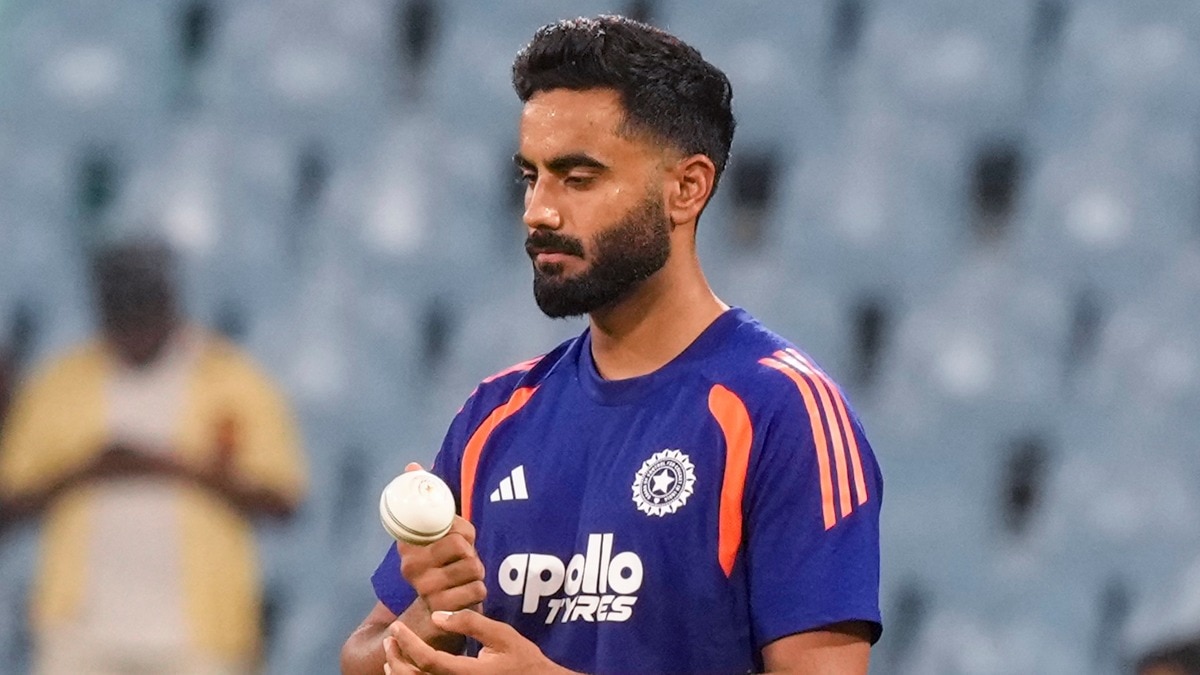 1st T20I live: Naman Dhir debuts, Sooryavanshi benched as India bowl first