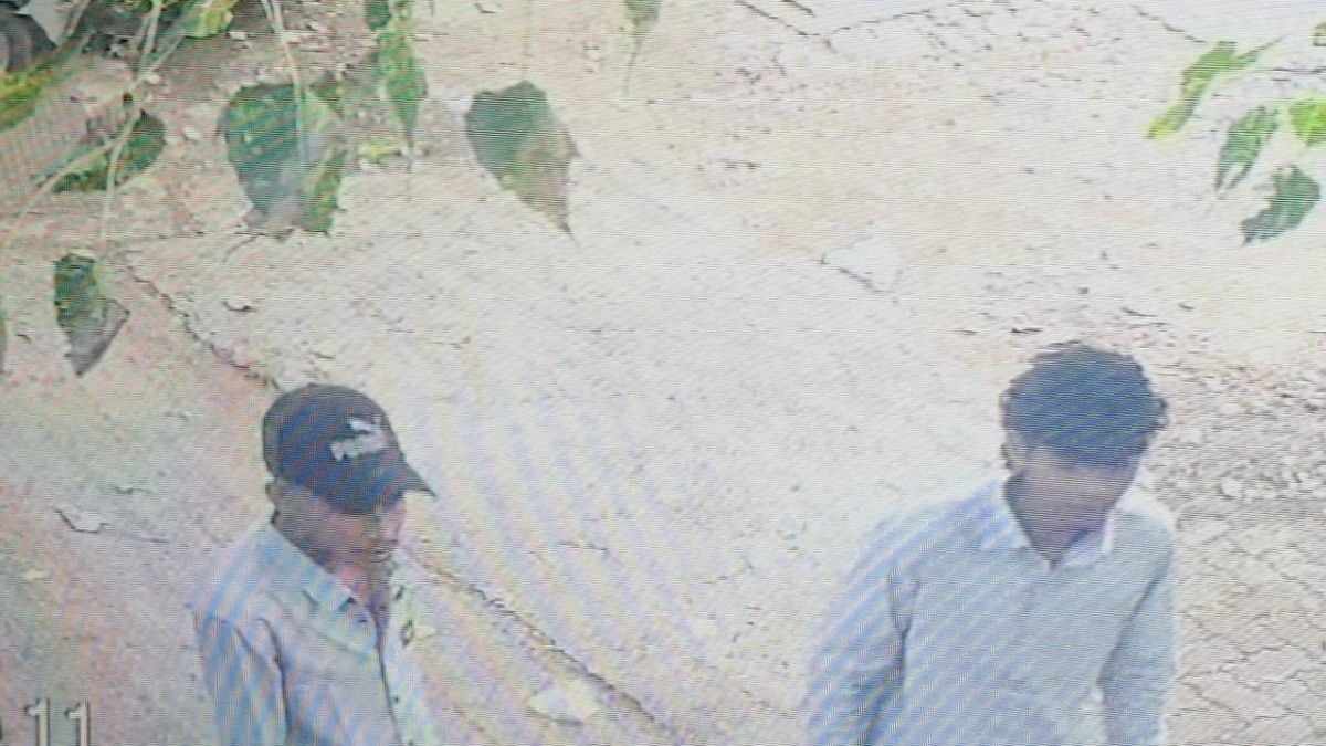 Live: CCTV captures first visuals of 2 attackers who shot at Tiger Shroff's car