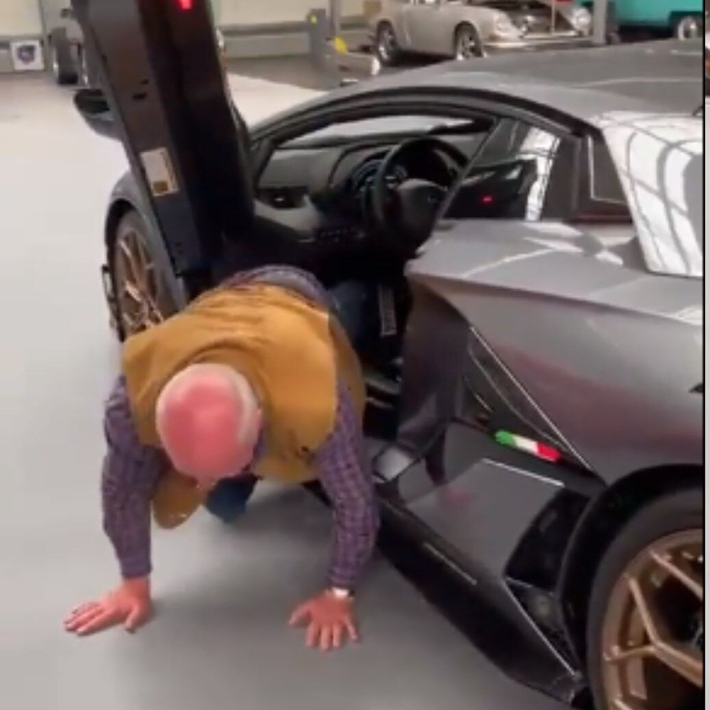 elderly-man-buys-lamborghini-after-retir