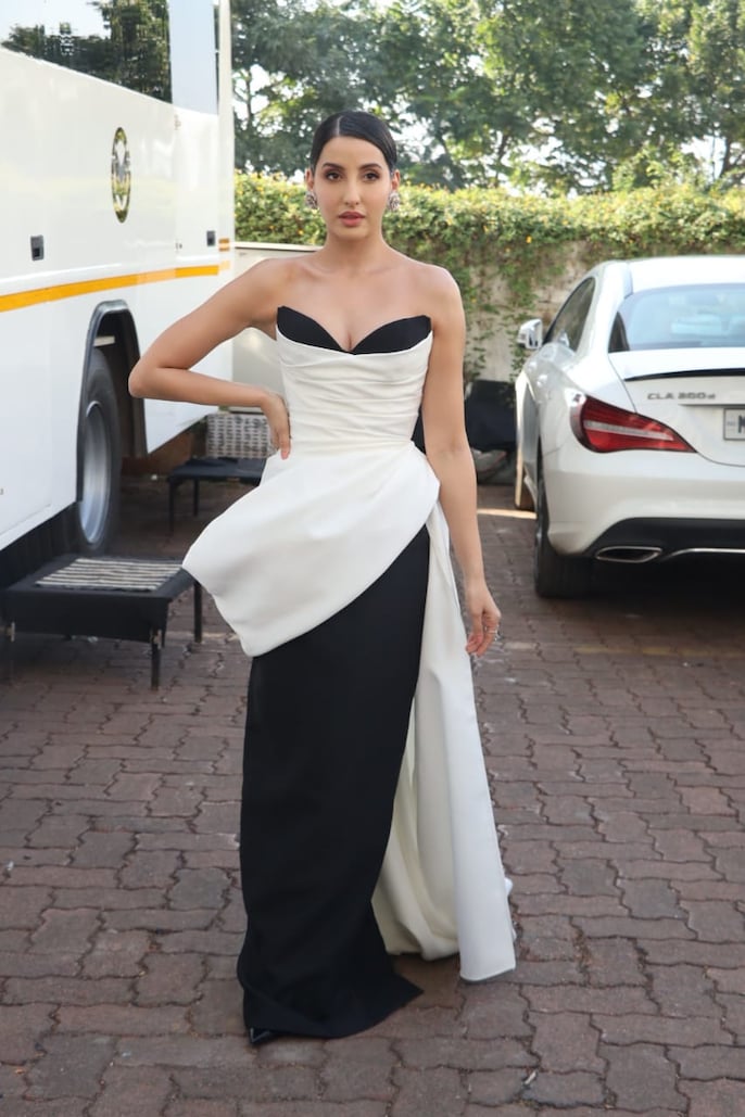 Black n white hot sale gown