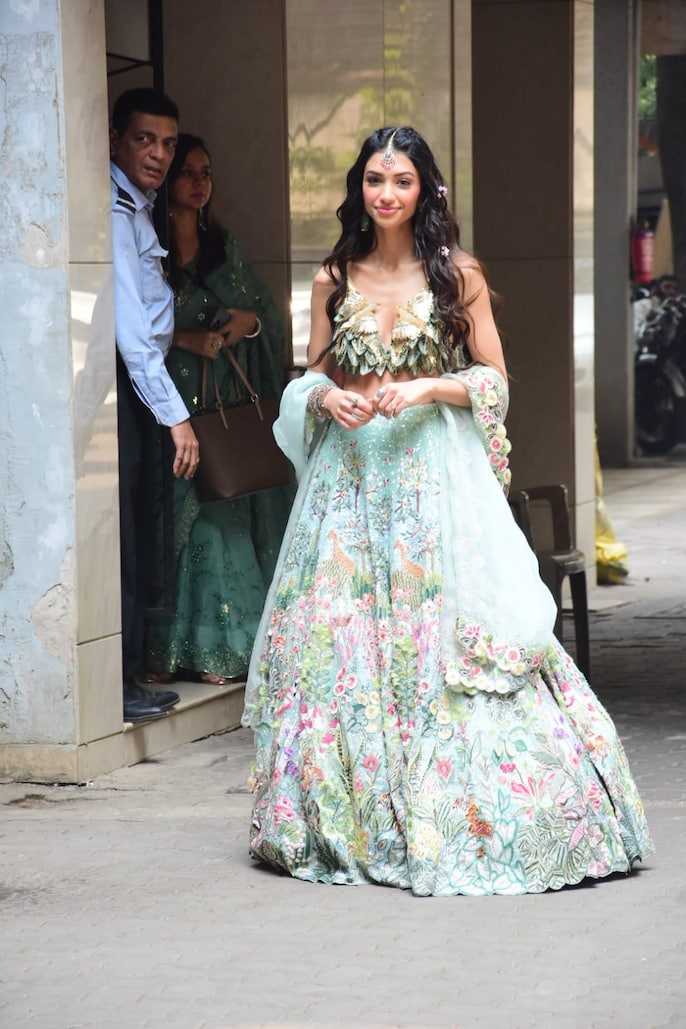 Lehenga for cousin's wedding online