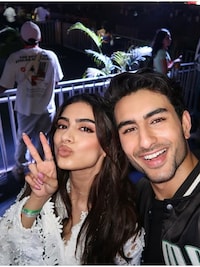 Ibrahim Ali Khan, Khushi Kapoor enjoy Lollapalooza India with Nadaaniyan director Khushi Kapoor, Ibrahim Ali Khan at Lollapalooza India 2025.