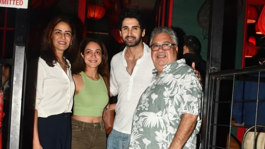 Mona Singh reunites with Ba***ds of Bollywood team on birthday, Aryan Khan skips