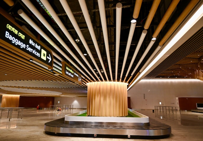 New terminal building of Lokpriya Gopinath Bardoloi Airport New terminal building of Lokpriya Gopinath Bardoloi Airport