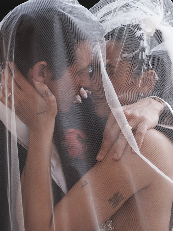 mr_mrs.jpg mr_mrs.jpg