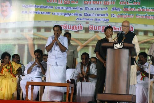 Advani campaigns for allies in Chennai