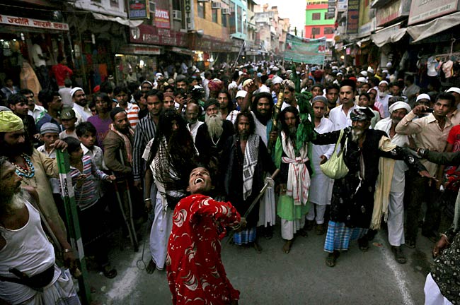 Hammomda issiq sargish bilan jinsiy aloqa qilish