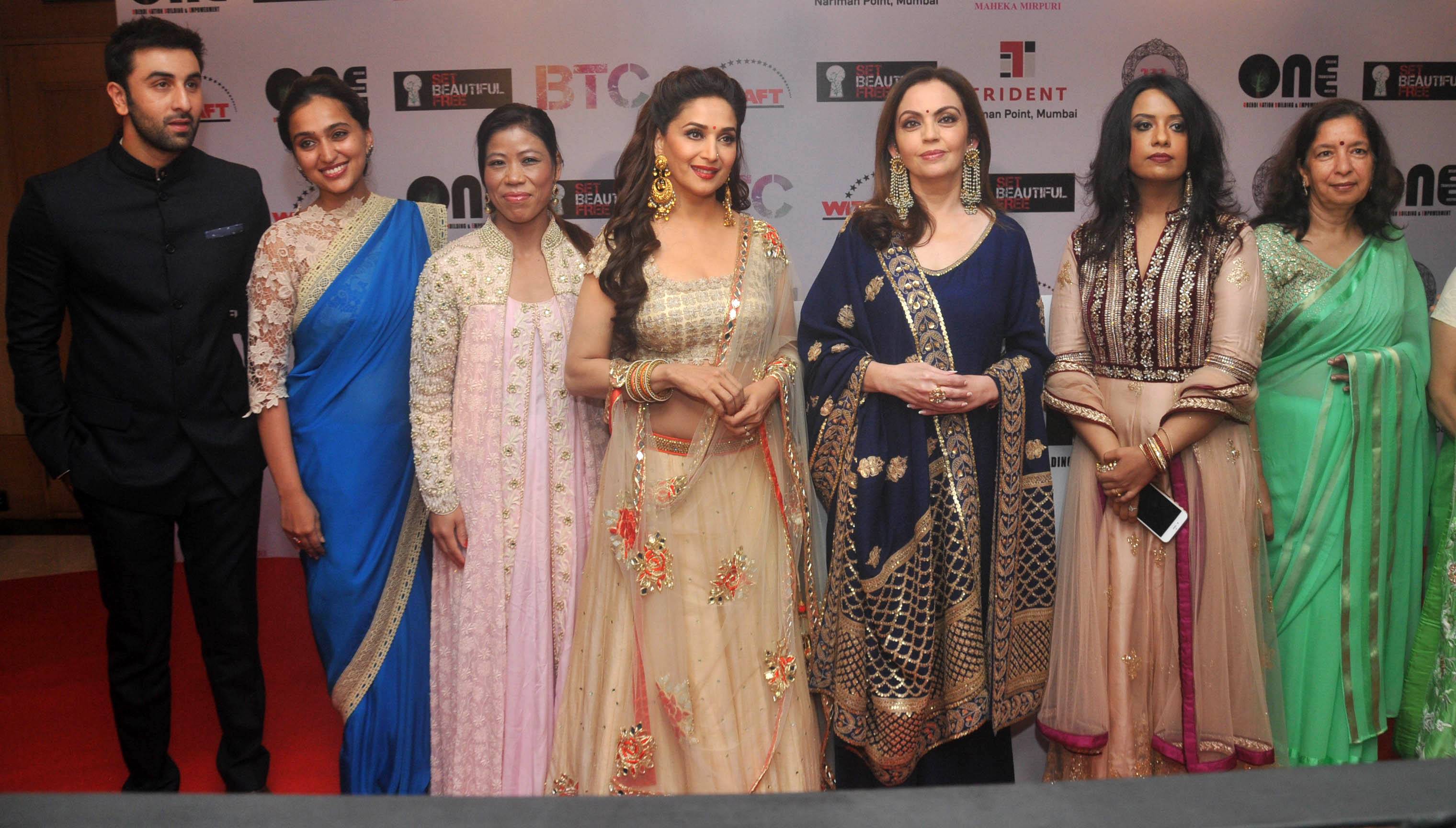 Biography Karina Kapoor: Is it hard to be the heiress of an eminent family Biography Karina Kapoor: Is it hard to be the heiress of an eminent family
