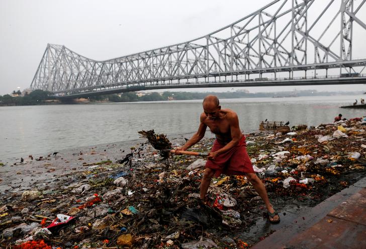 Ganga succumbs to pollution as crystal clear river transforms into toxic sludge | PICTURES