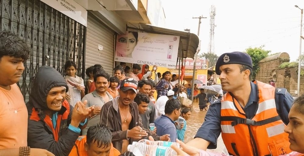 Flood situation in Karnataka and Maharashtra continues to be grim