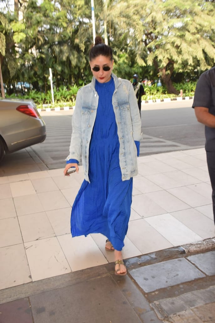 kareena kapoor denim dress Indian film actress Kareena Kapoor snapped during the promotion of film 'Veere Di Wedding' at Mehboob Studio, Bandra in Mumbai. (Photo by Azhar Khan / Pacific Press Stock Photo
