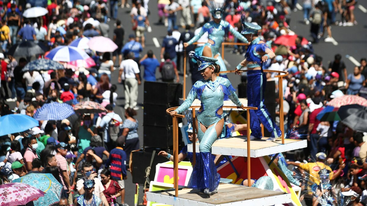 El Salvador marks beginning of Agostinas Festivities with spectacular