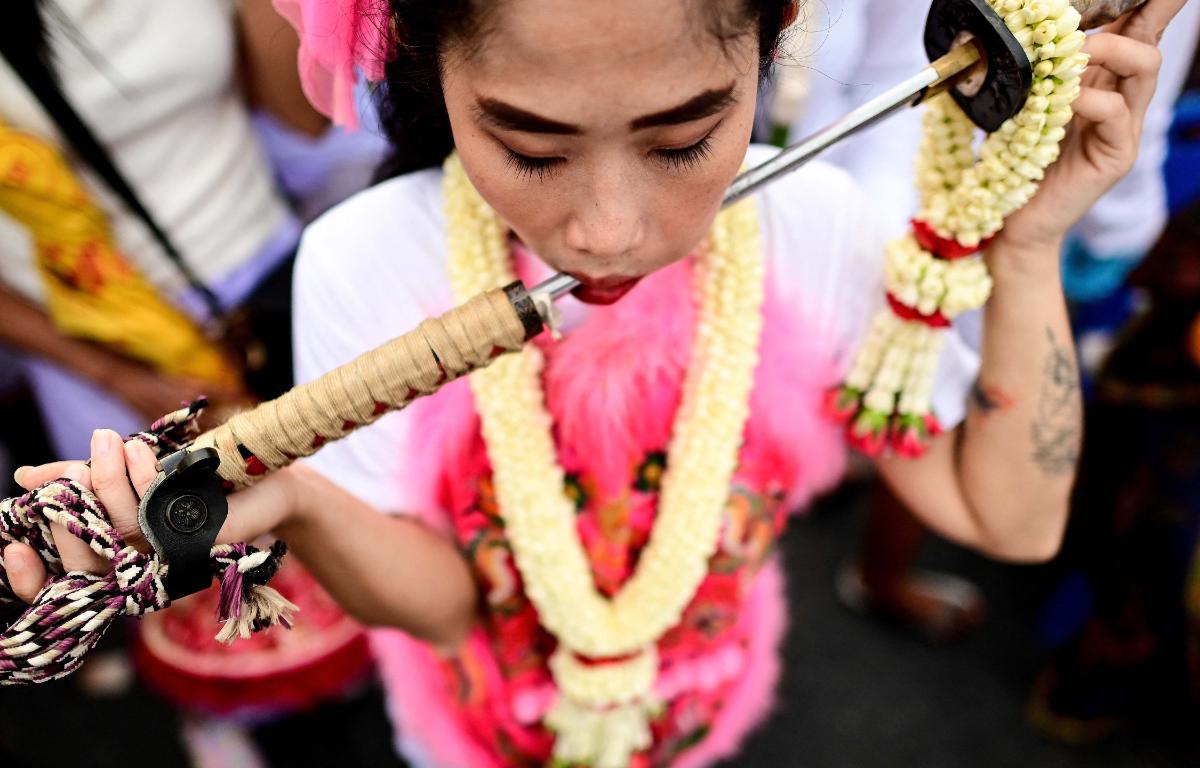 Vegetarian festival of extreme piercing begins in Thailand| Pics  