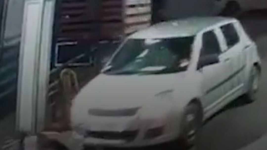 Car rams Bengaluru housing society gate, security guard narrowly escapes
