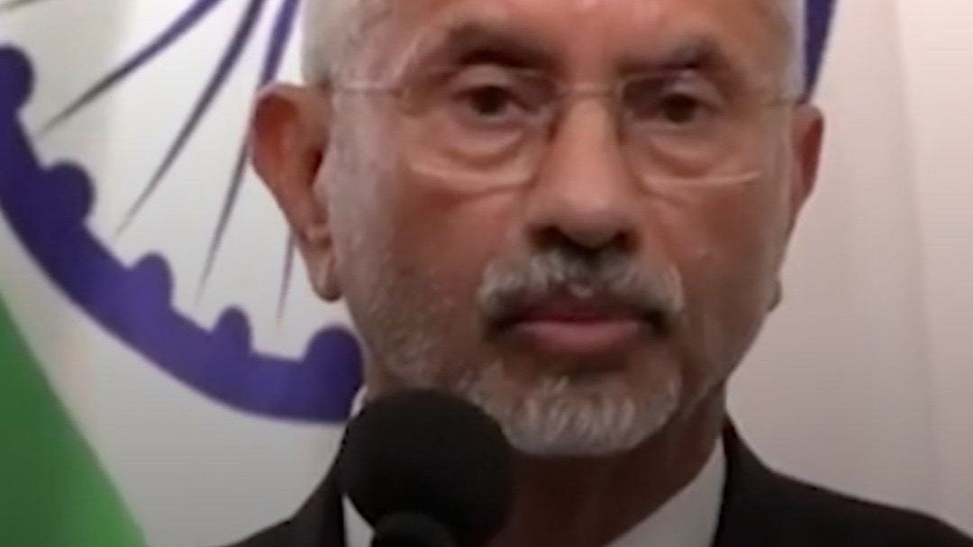 S. Jaishankar Defends India's Russian Oil Imports Against Ukrainian Journalist's Query