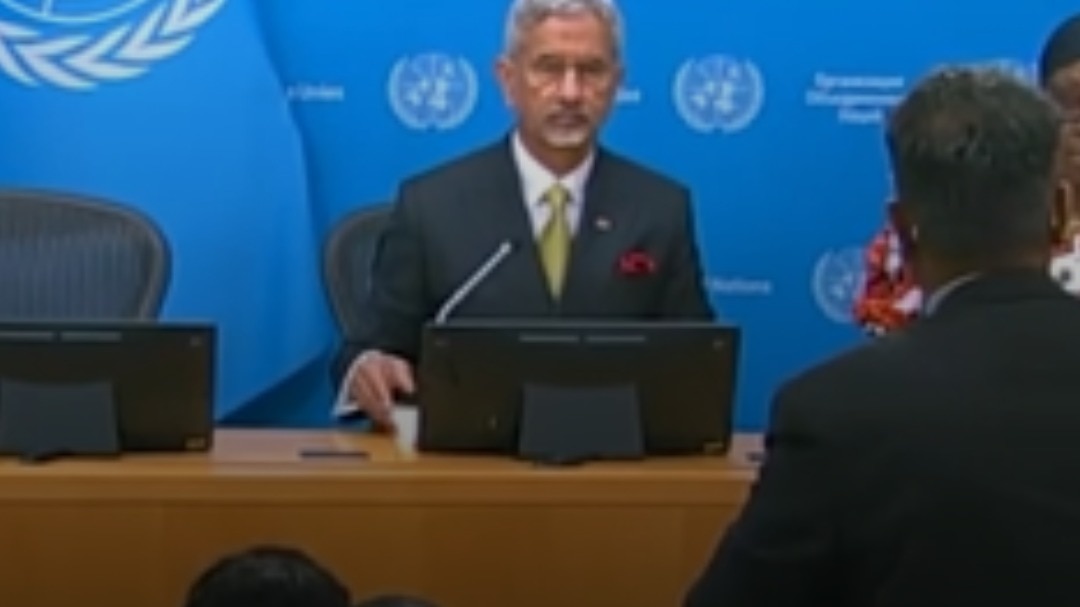 Here's how Jaishankar responded to Pakistani journo's terrorism question